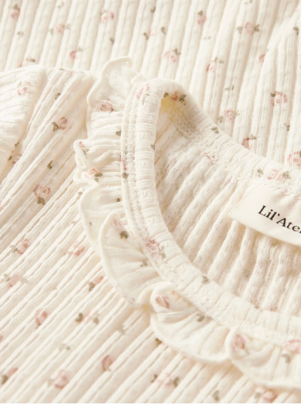 T-shirt con colletto Lil Atelier