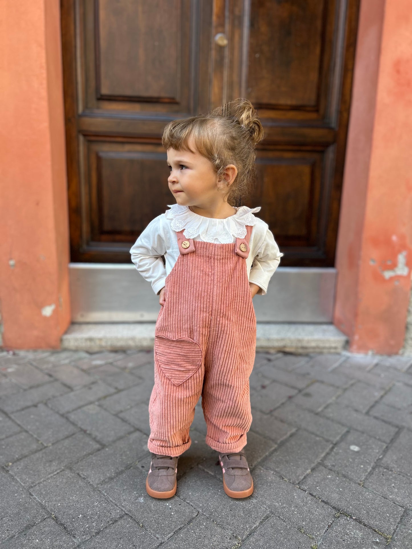 Completo salopette e body con colletto