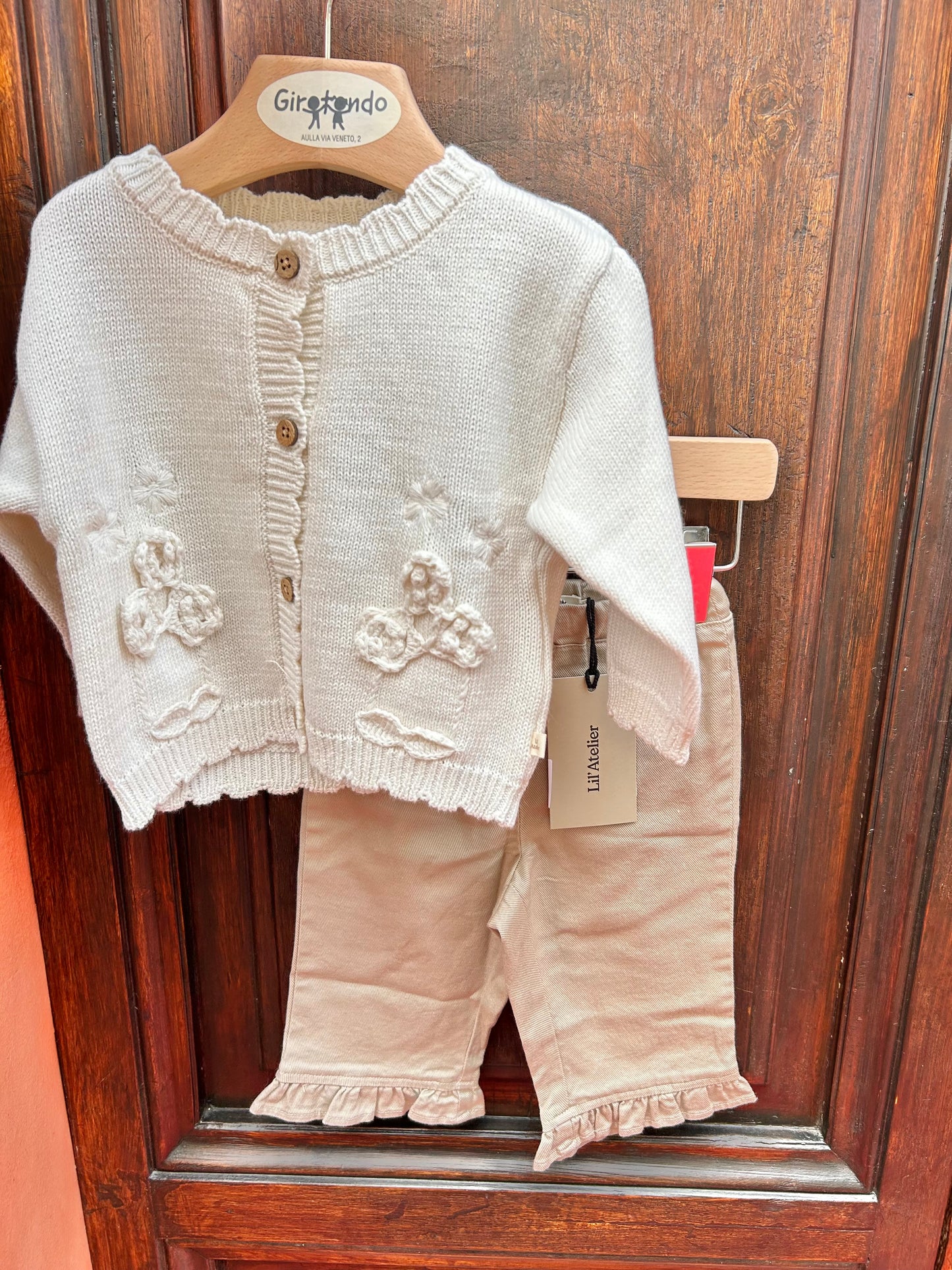 Maglia con ricamo