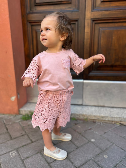 Completo in sangallo rosa