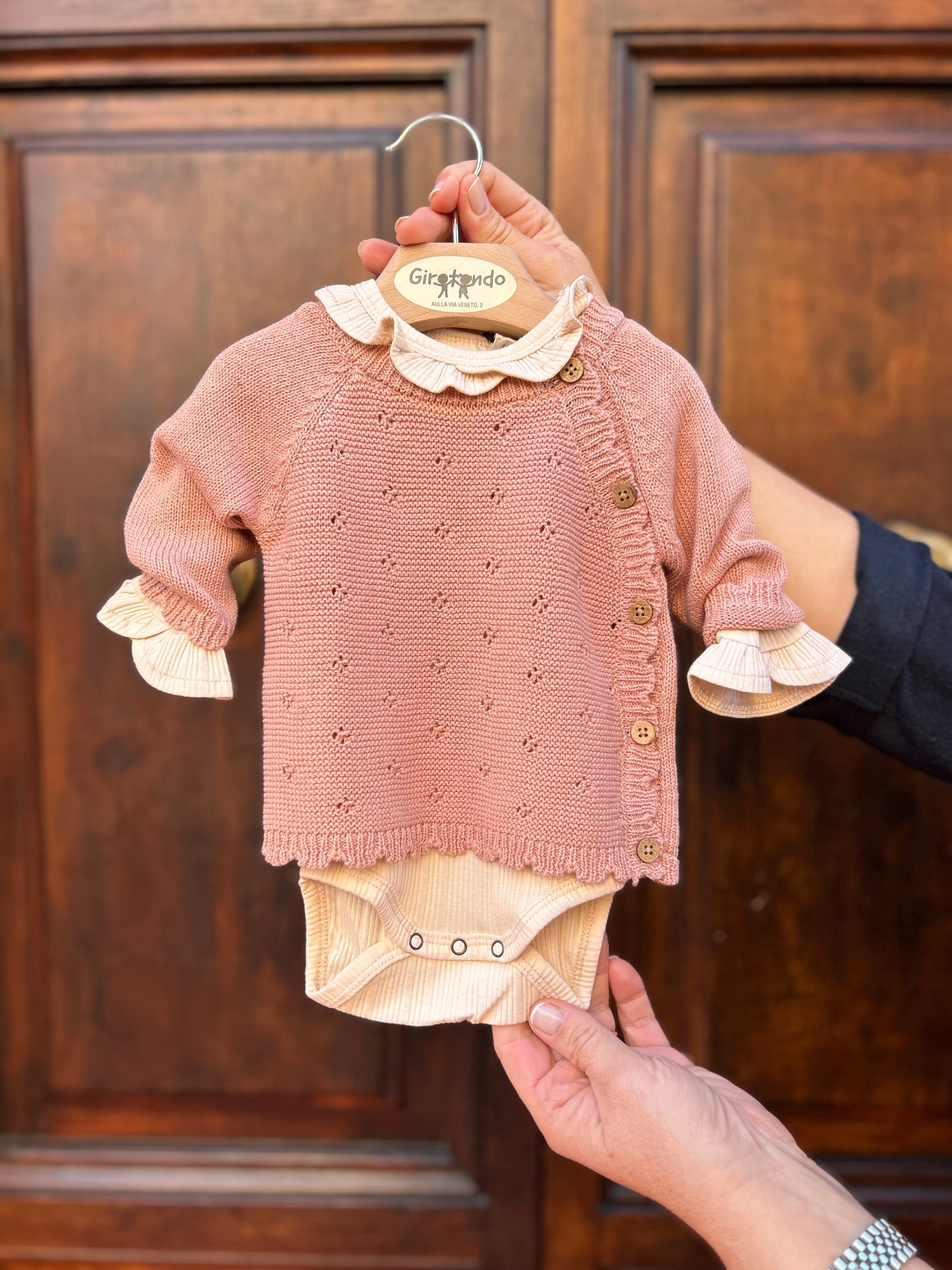 Maglia con bottoncini