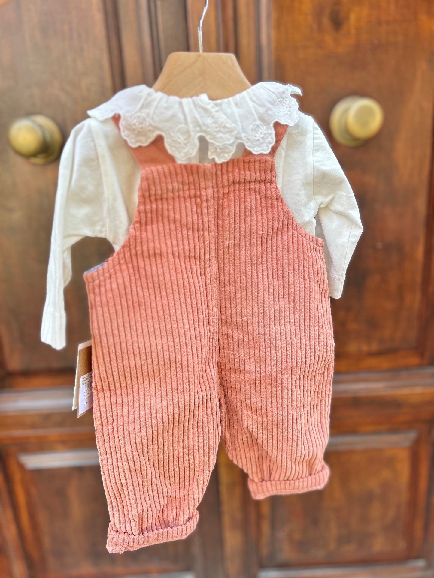 Completo salopette e body con colletto