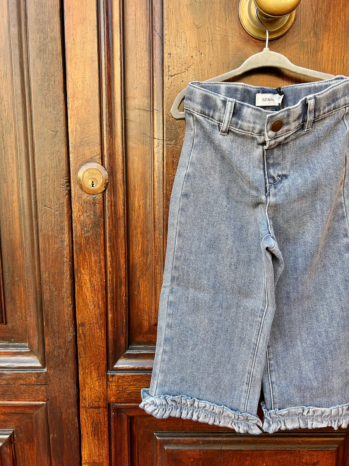 Jeans con rouches