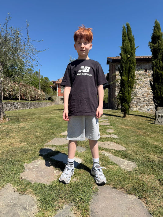Completo t-shirt e bermuda in felpa boy