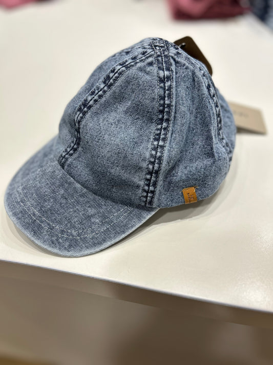Cappello con visiera