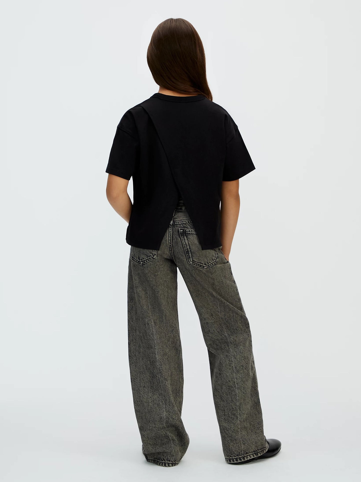 T-Shirt crop spacco sul retro