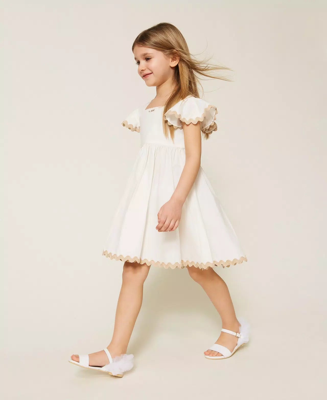 Abitino con dettaglio beige