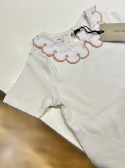 T-shirt con colletto ricamato