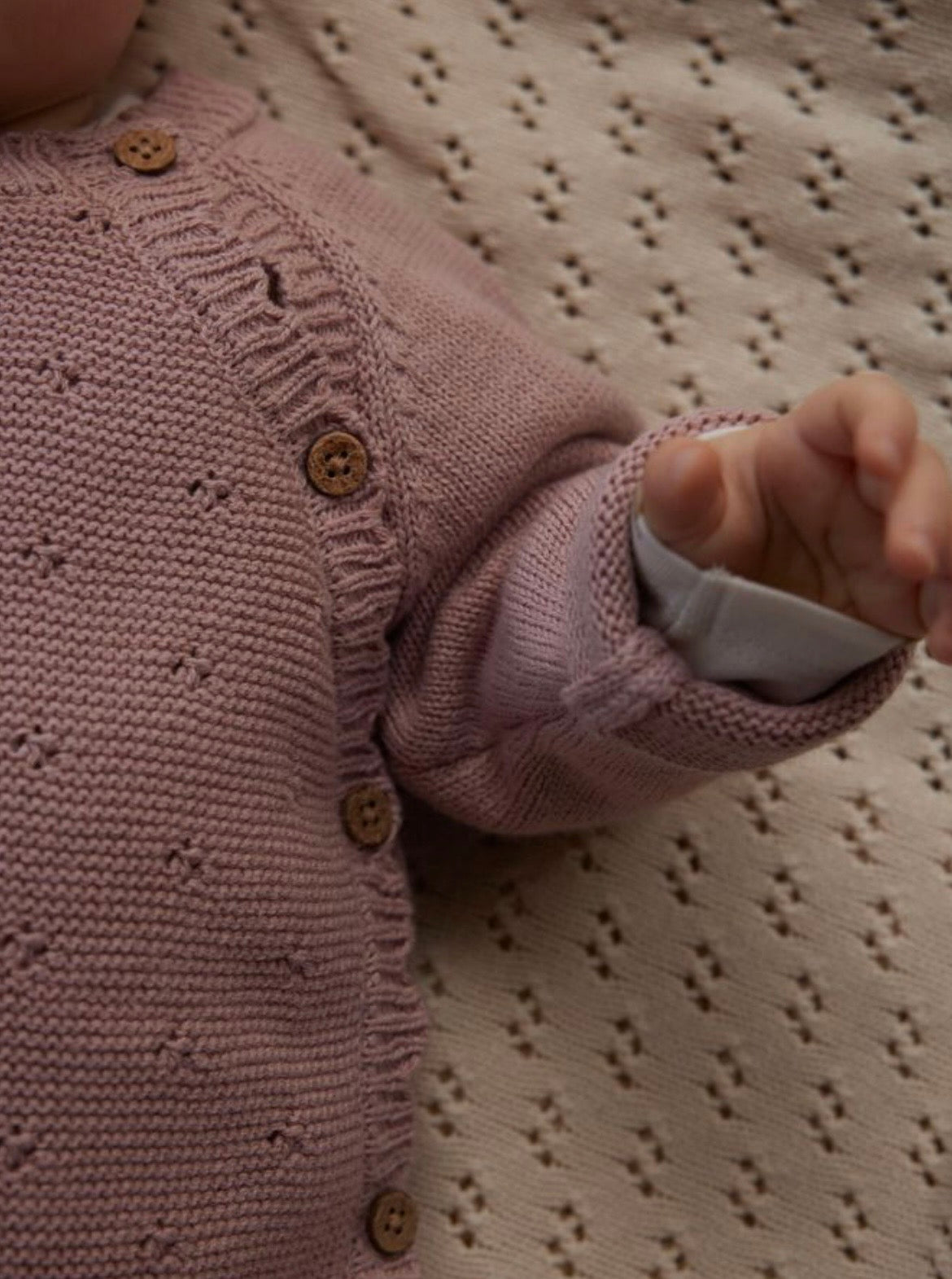 Maglia con bottoncini