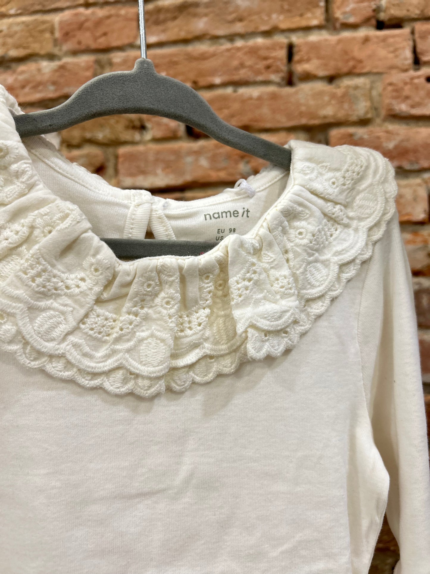 T-shirt con colletto
